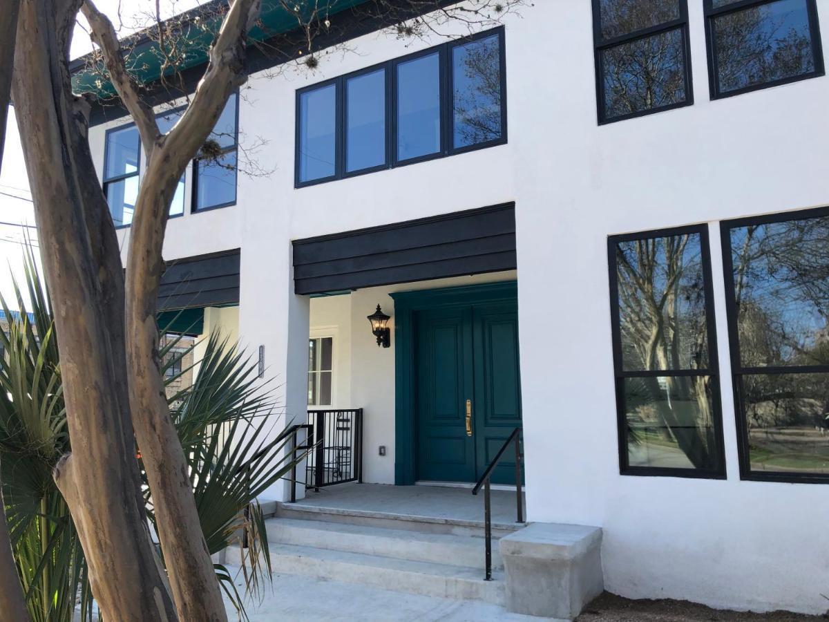 Adina Bed & Breakfast Austin Exterior photo